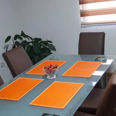 Tajra 公寓 维索科
